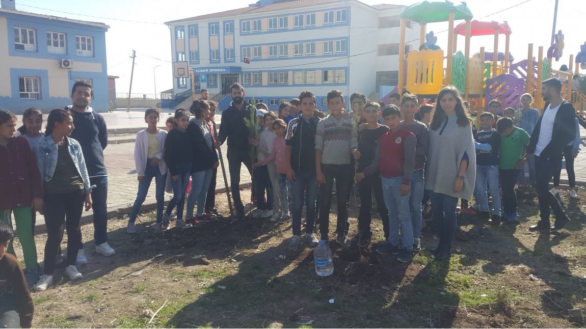 Bozbayır Şehit Uzman Çavuş Serdar Temelli  Ortaokulu Fotoğrafı